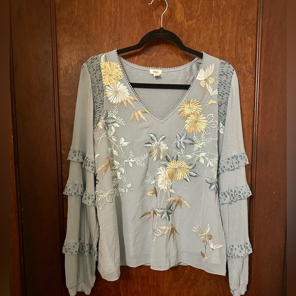 Anthropologie Tiny Frances Floral Embroidered Top Size L - Picture 2 of 4